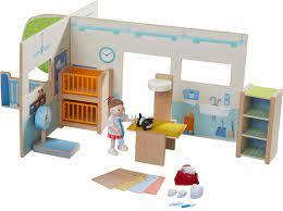 Little Friends Veterinary Clinic W/andreas The Vet Play Dollhouse Set
