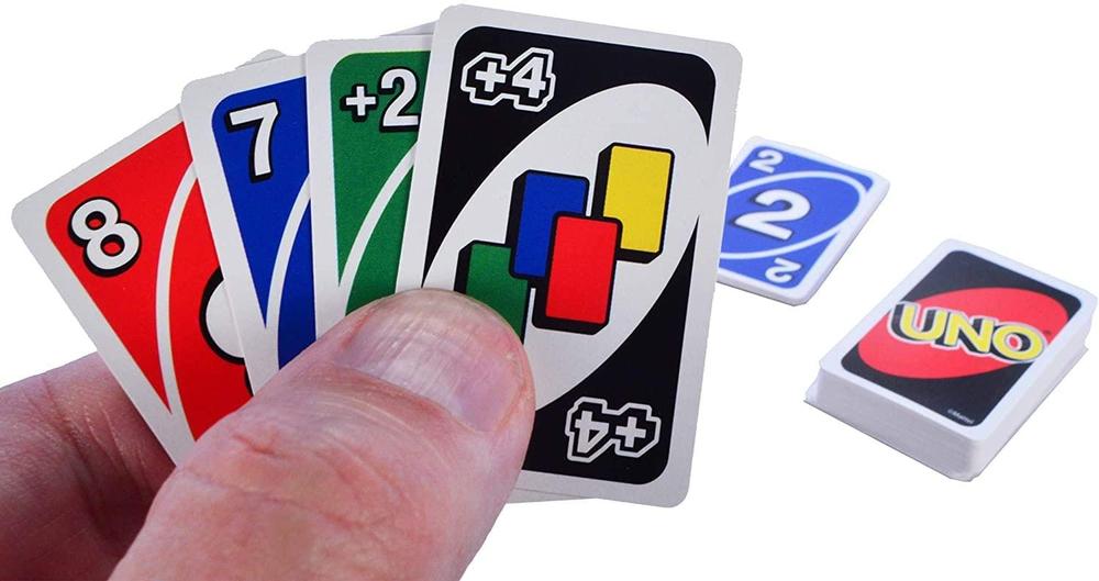 World`s Smallest Uno Card Game